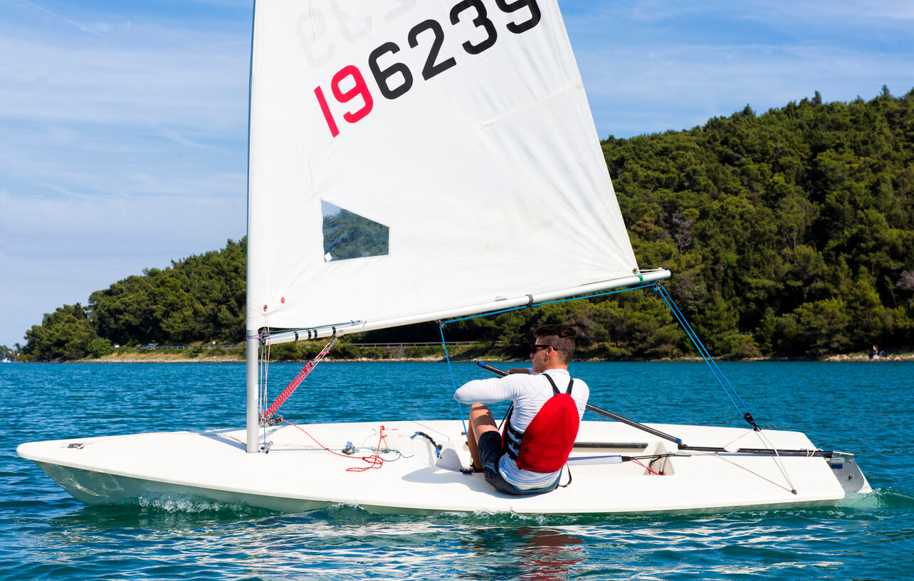 Dinghy safety: Equipment, regulations, and preparation for a safe trip